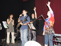 15 мая 2010 года был проведен вечер поклонения  совместно с Олегом и Галиной Казанцевыми.